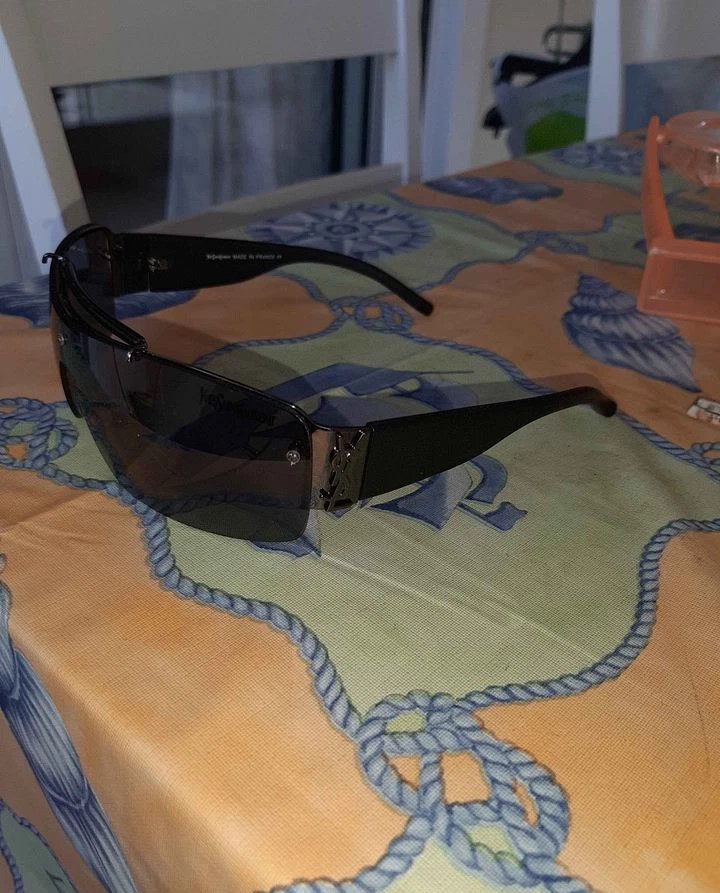 Γυαλιά ηλίου Yves Saint Laurent καινούργια
