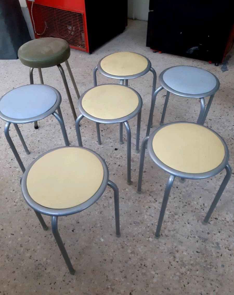 Σκαμπό μεταχειρισμένα, πακέτο 7 με πλαστικό μαξιλαράκι