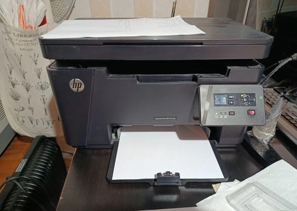 Πολυλειτουργικό πολυμηχάνημα HP LaserJet Pro M125nw σαν καινούργιο